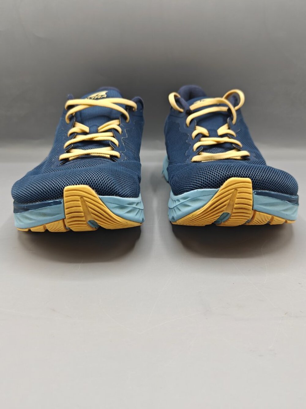 Altra Riviera 3 AL0A7R7N445 Blue Running Shoes Women's Size 10.5 US Pre-Owned - Picture 2 of 12